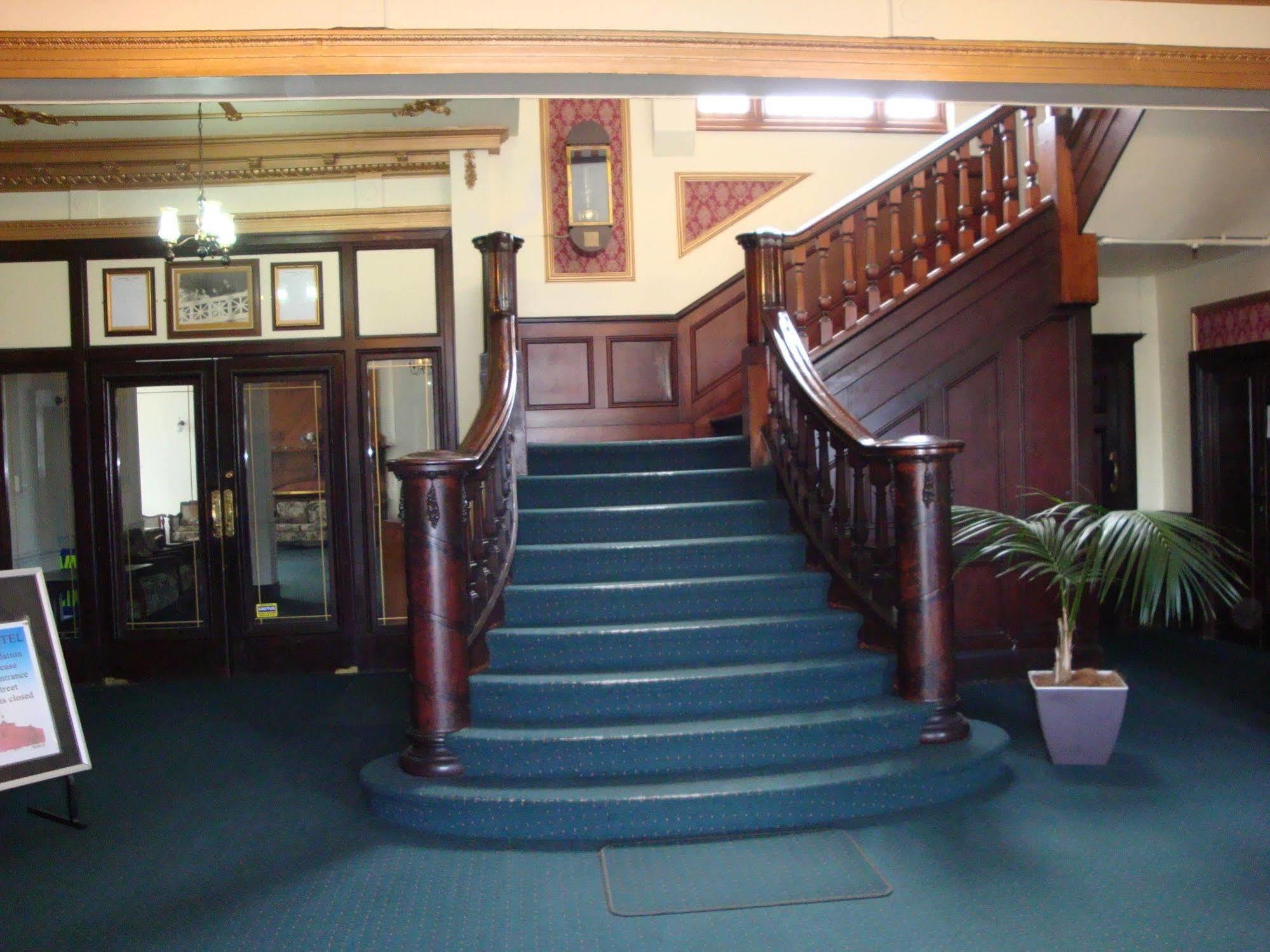 Grand Hotel - Whangarei Exterior photo